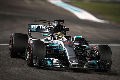 Hamilton sobre la pole de Bottas: "Le pone en buena posición para 2018"