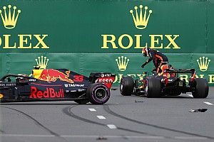 Столкновение гонщиков Red Bull в Баку: видео