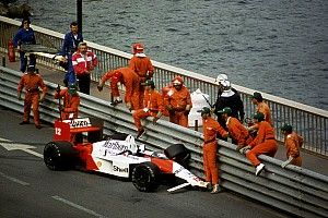 Ex-chefe revela choro de Senna após batida em Mônaco-88