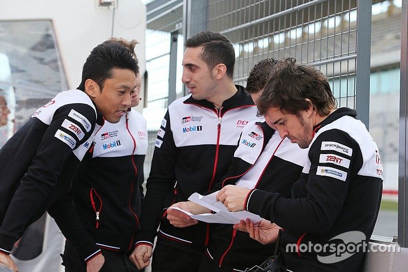 Alonso now "one of the lads" at Toyota - Davidson