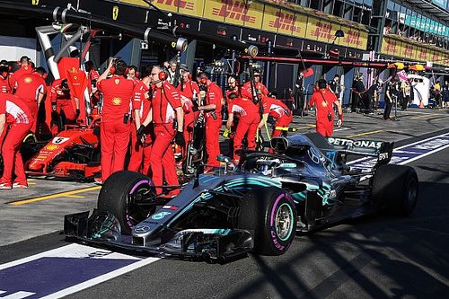 Guerre des mots politique entre Damon Hill et Mercedes