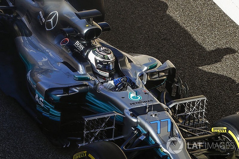 Bottas lança concurso para pintura de capacete para 2018