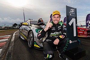 Supercars legend Lowndes announces retirement