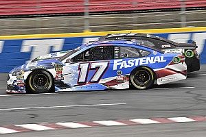 Stenhouse sees improvement at Charlotte; Kenseth struggles