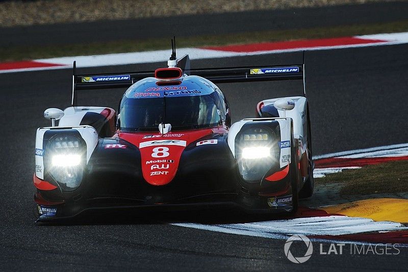 #8 Toyota Gazoo Racing Toyota TS050-Hybrid: Sébastien Buemi, Anthony Davidson, Kazuki Nakajima