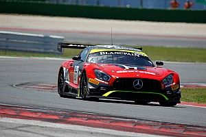 Nico Jamin porta la Mercedes del team AKKA ASP in testa nelle Libere dell'Hungaroring