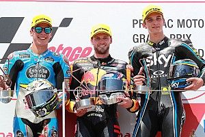 Binder signe sa première victoire en Moto2 !
