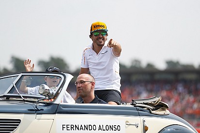 Alonso: Imádom a magyar szurkolókat, nagyon szenvedélyesek az F1 iránt