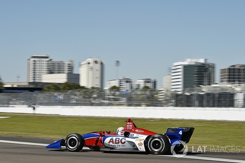 Leist logra el primer tiempo en la primera práctica de IndyCar