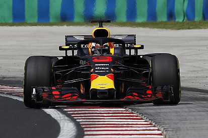 Hungarian GP: Ricciardo leads from Vettel in FP1
