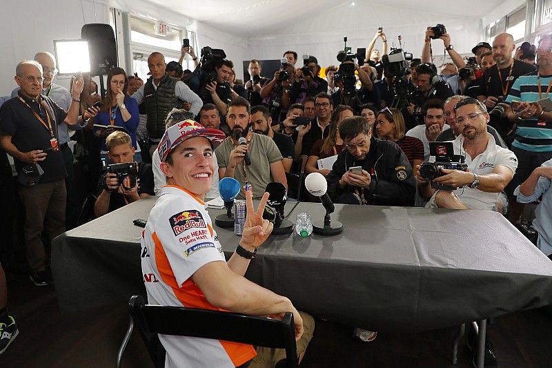 Marc Márquez, Repsol Honda Team con los medios