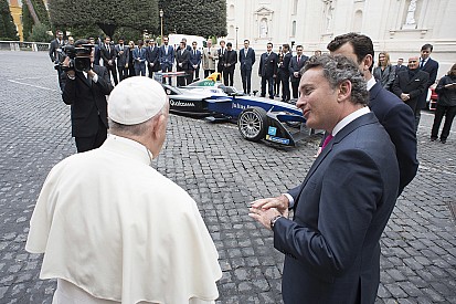 Vorschau Rom: Wem hat der Papst den Siegessegen gegeben?
