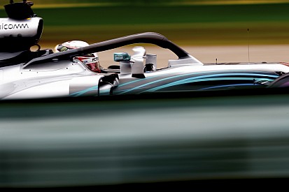 Hamilton diz que não entende ritmo da Mercedes na China