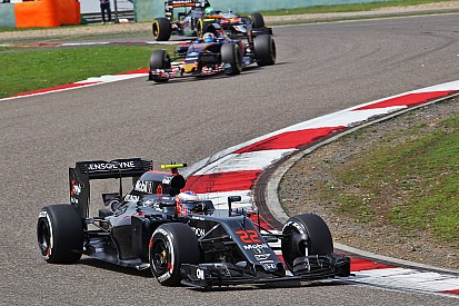 Button "hoping" McLaren strategy was wrong