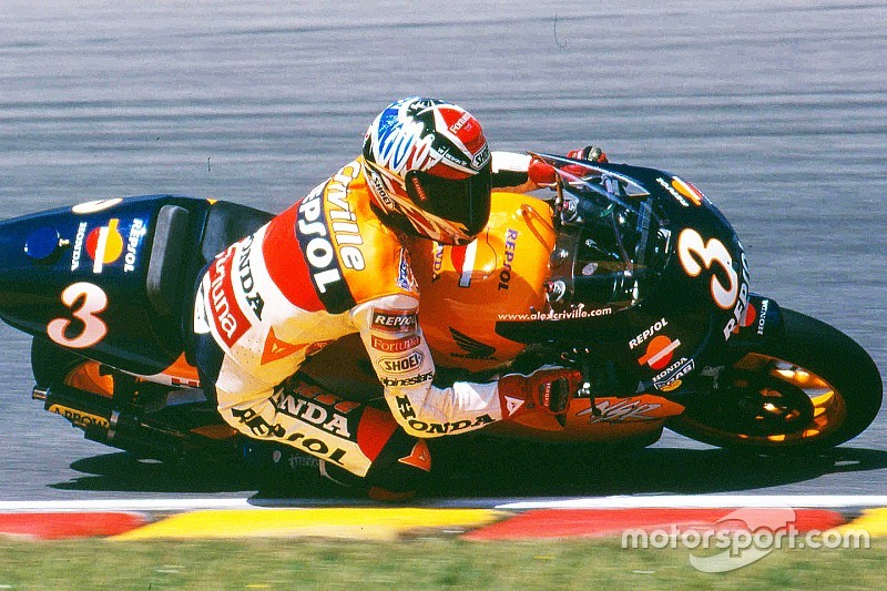 Crivillé será nombrado leyenda de MotoGP en Montmeló