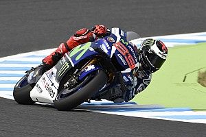 Motegi MotoGP: Lorenzo heads Dovizioso and Vinales in crash-filled FP2