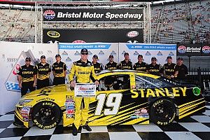 Edwards outlasts JGR teammate Hamlin to win Bristol pole