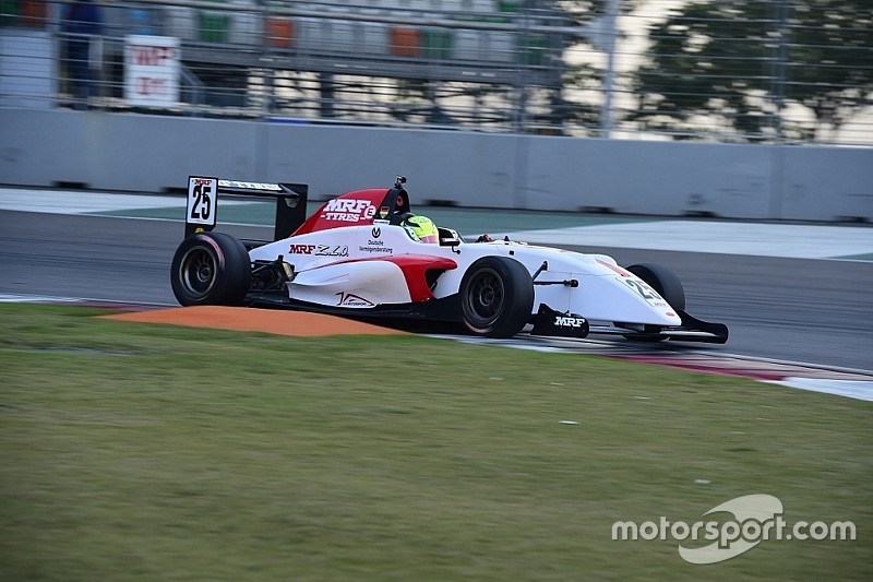 Mick Schumacher domina in Gara 1 al Buddh International Circuit