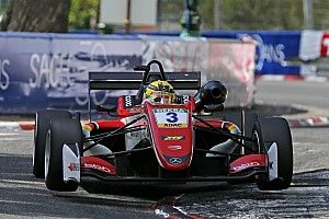 Le point F3 - Norris dans le mur, Günther gagne à Pau