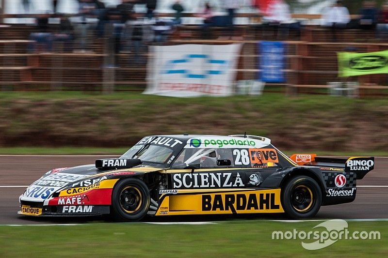Spataro ganó en una carrera acortada por la lluvia en Posadas