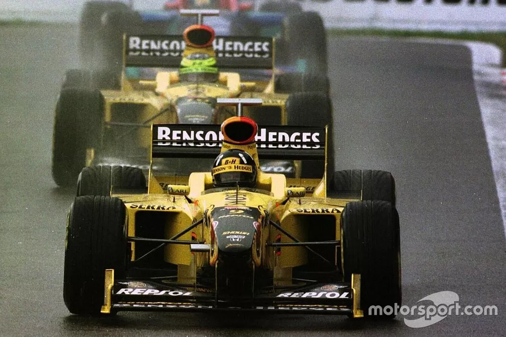 Damon Hill, Jordan 198 Mugen-Honda voor Ralf Schumacher, Jordan 198 Mugen-Honda en Jean Alesi, Saube