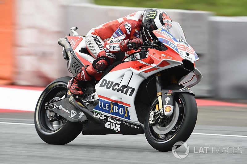 【MotoGP】ロレンソ「ドヴィツィオーゾほどブレーキに自信がない」