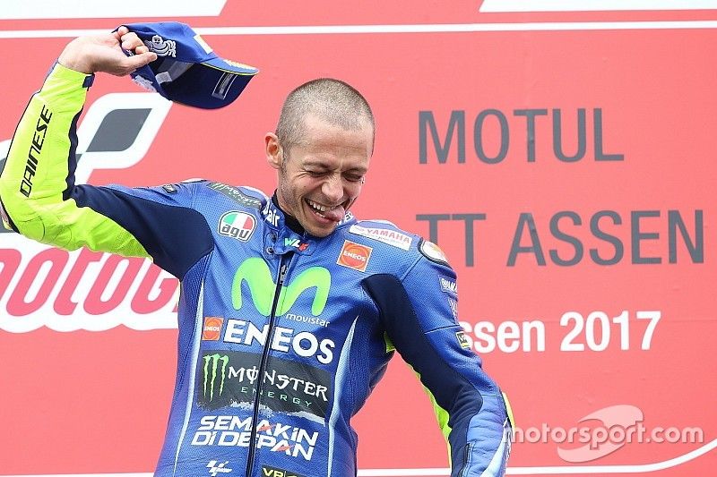 Podio: ganador de la carrera  Valentino Rossi, Yamaha Factory Racing