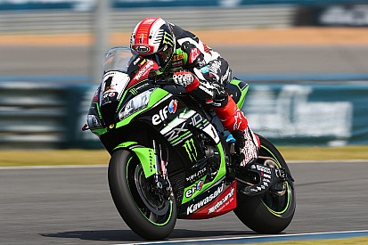 Buriram, Gara 1: Rea cala il tris, Sykes soffia il podio a Melandri