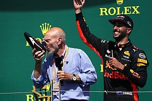 Ricciardo: "Solo me divertí al ver la bandera a cuadros"