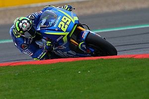 Silverstone, Warm-Up: Iannone al top, brutto volo per Folger