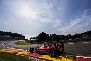 Leclerc vola sul bagnato e conquista la pole a Spa-Francorchamps
