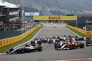 Drama voor Verstappen en tienduizenden Nederlandse fans in Spa, zege Hamilton