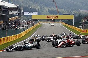 Drama voor Verstappen en tienduizenden Nederlandse fans in Spa, zege Hamilton 