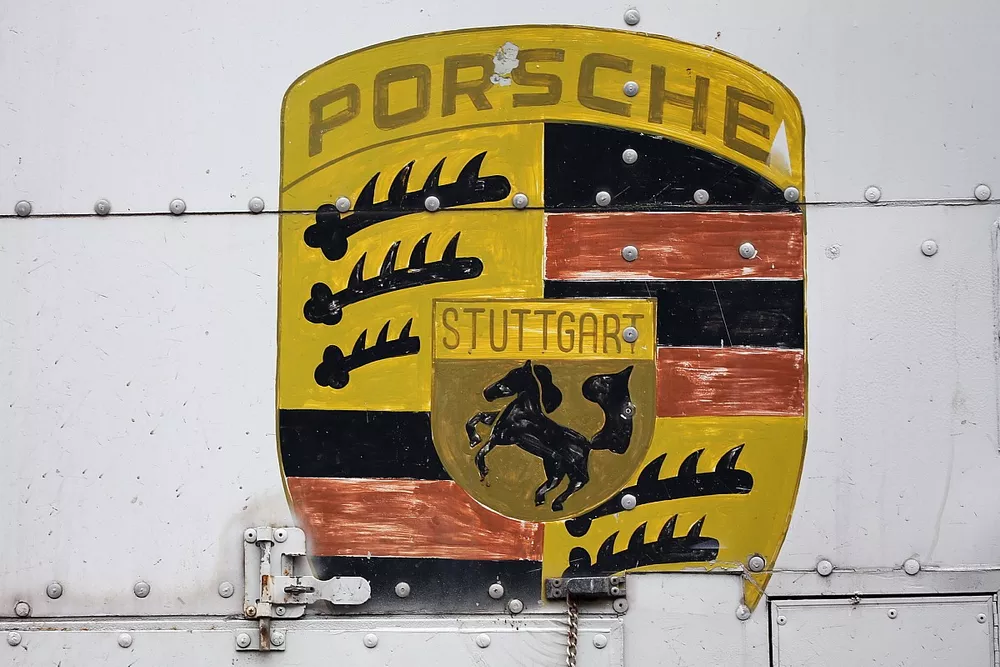 Porsche logo