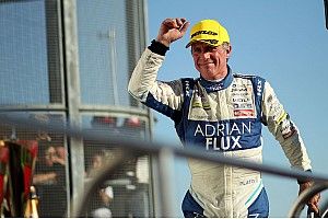 Plato stays at BMR Subaru for third BTCC season