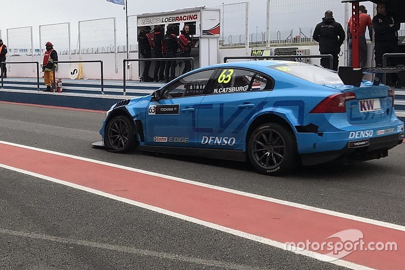 Catsburg (ri)lancia l'allarme gomme: "Qui forano tutti, possibile?"