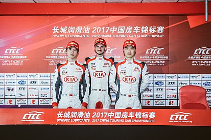 CTCC: Alex Fontana più veloce della sfortuna!