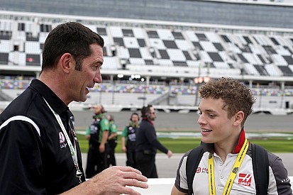 Max Papis está listo para volver a NASCAR en Watkins Glen