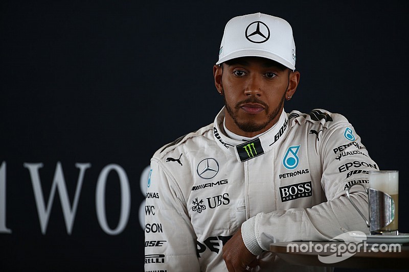 【F1】ハミルトン、新たなF1オーナーにSNSの規制緩和を求める