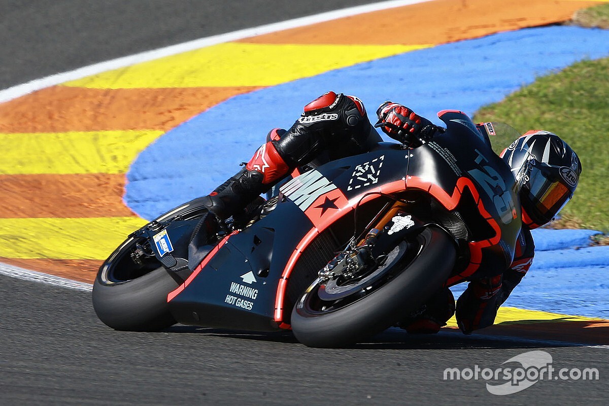 Viñales: “Ojalá me dieran la Yamaha 2016, la mejor moto que he pilotado jamás”
