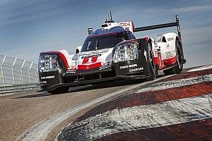 Porsche представила машину LMP1 2017 года