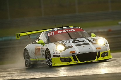 Bamber, Estre, Vanthoor join Porsche Bathurst 12h line-up