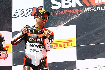 Officiel : Marco Melandri reste chez Ducati en 2018