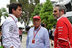 Mercedes sostiene que sus críticas a Liberty son por el bien de la F1