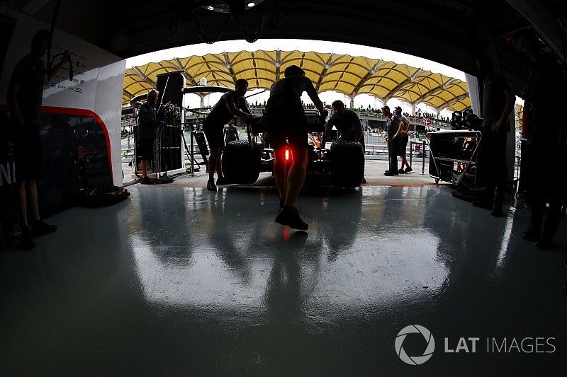 Fernando Alonso, McLaren MCL32