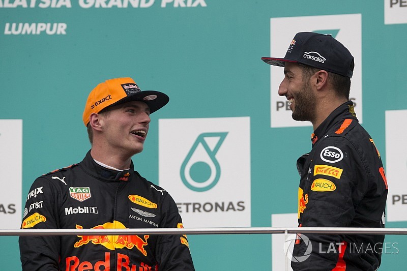 Ricciardo rivela: "Max ha provato una nuova filosofia di set-up"
