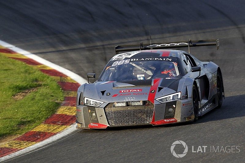 #25 Audi Sport Team Sainteloc Racing Audi R8 LMS: Markus Winkelhock, Christopher Haase, Jules Gounon