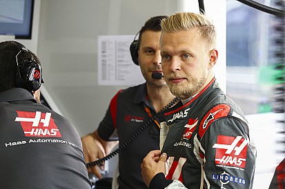Steiner: Magnussen right to stand up to "bully" Hulkenberg