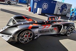 Autonoom racen: “Technologie nog niet zo ver als Verstappen in de regen”