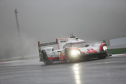 Qualifs - Porsche d'un souffle dans le brouillard !